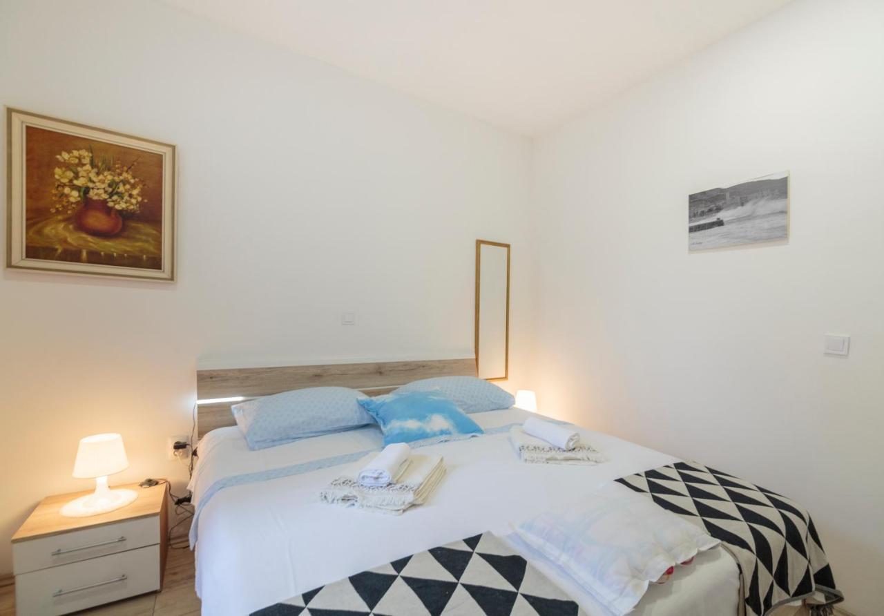 Apartment Esa Komiža Eksteriør billede