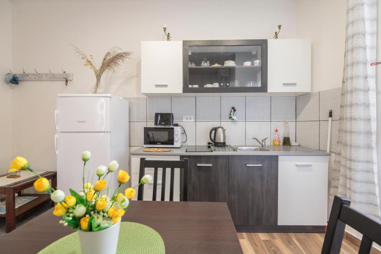 Apartment Esa Komiža Eksteriør billede