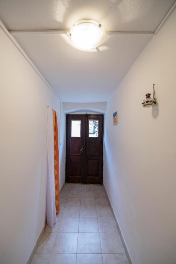 Apartment Esa Komiža Eksteriør billede