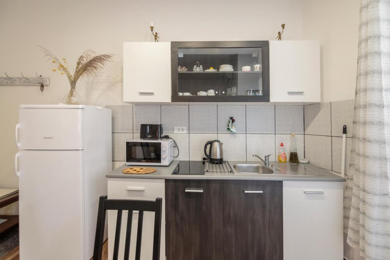 Apartment Esa Komiža Eksteriør billede