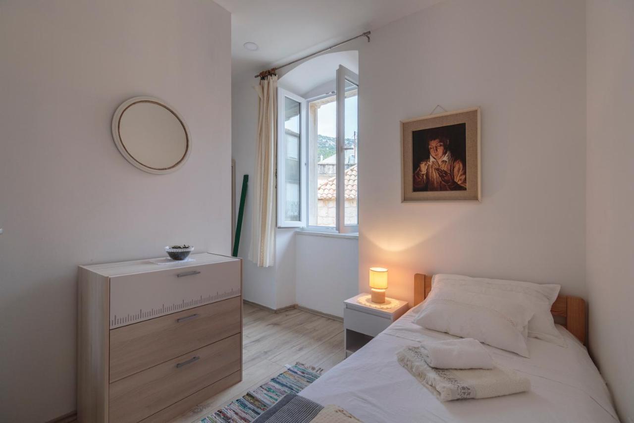 Apartment Esa Komiža Eksteriør billede