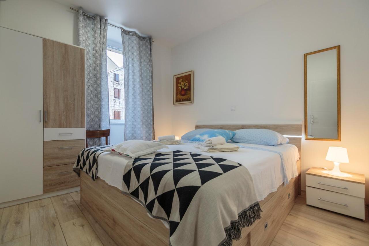 Apartment Esa Komiža Eksteriør billede